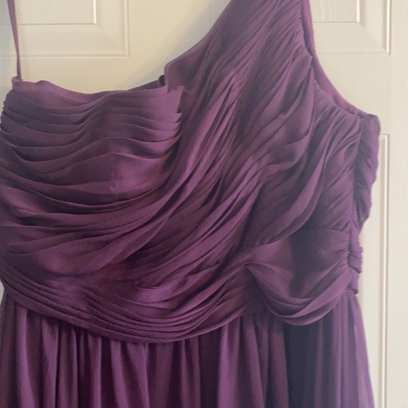 Evening gown worn once - Picture 2 of 5